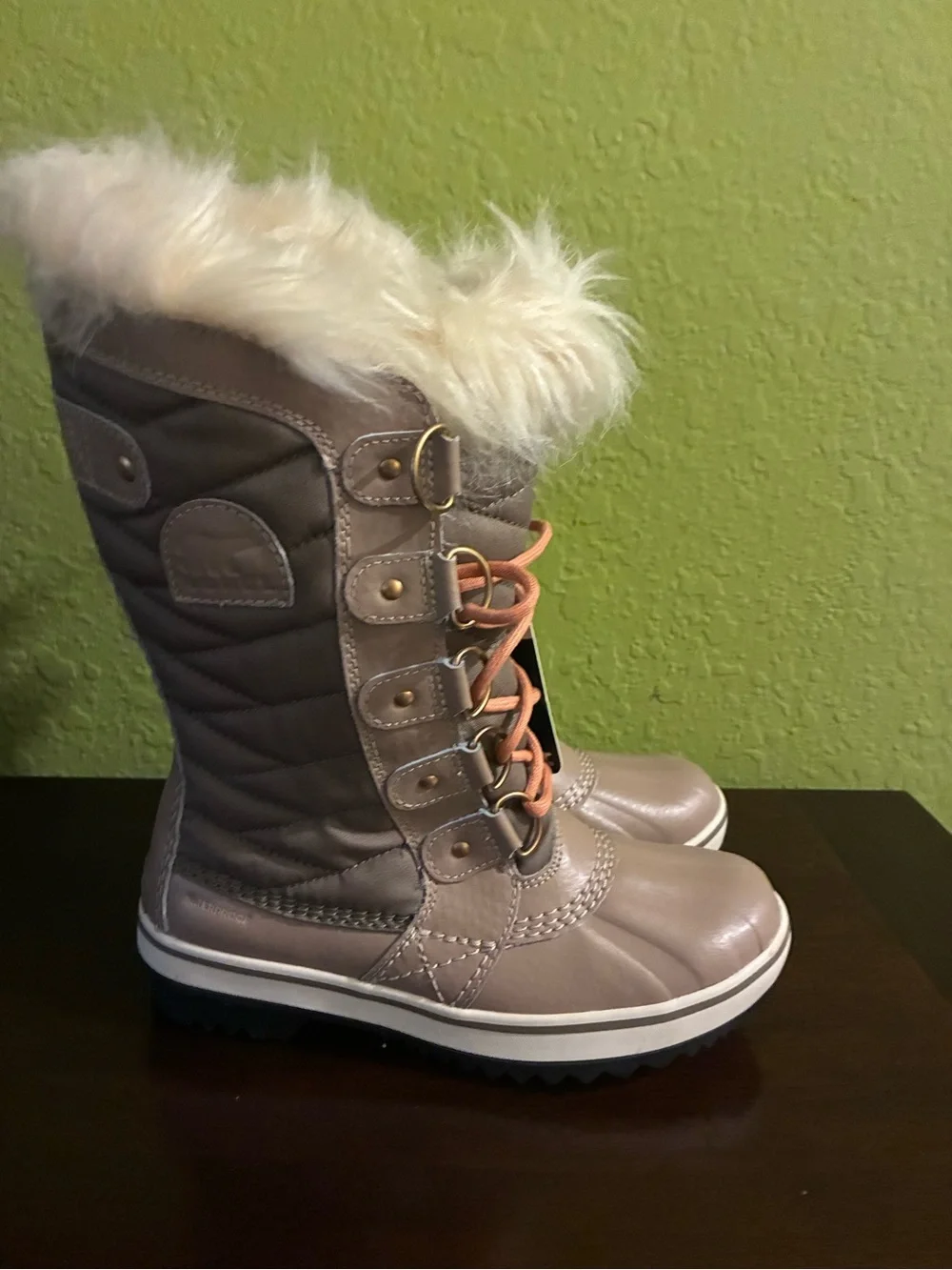 Sorel Womens Tofino ll Insulated Waterproof Winter Boots brand new w/tag size 5